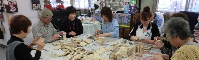 手工芸品づくりやさまざまな行事に利用されているひまわり集会所